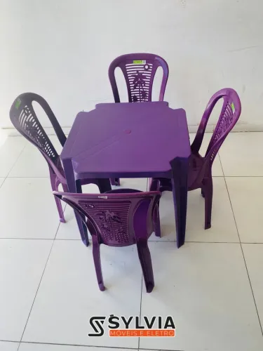 Conjunto de plástico cadeiras sem braços