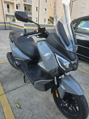 Dafra Joyride 300cc 2025/2026 - 4.000 km