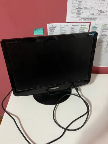 Monitor Samsung SyncMaster 732NW 17?