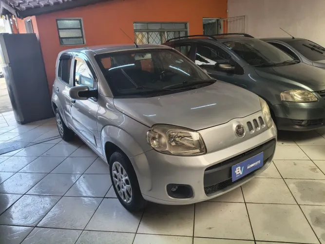 Fiat Uno Vivace/rua 1.0 EVO Fire Flex 8V 5P 2012