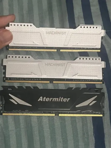 3 Pentes de 8gb ram 2400mhz ECC