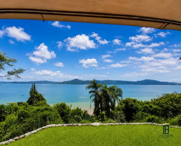 Terreno na Praia do Forte, Florianópolis/SC