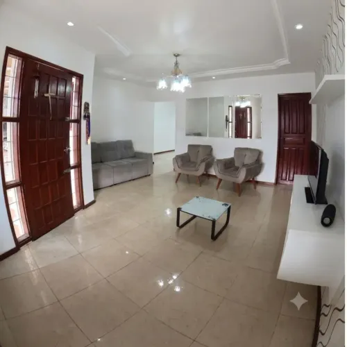 Vendo Casa de 400m2 - 3 Suítes - 16 Placas Solares no Japiim - Manaus/AM..