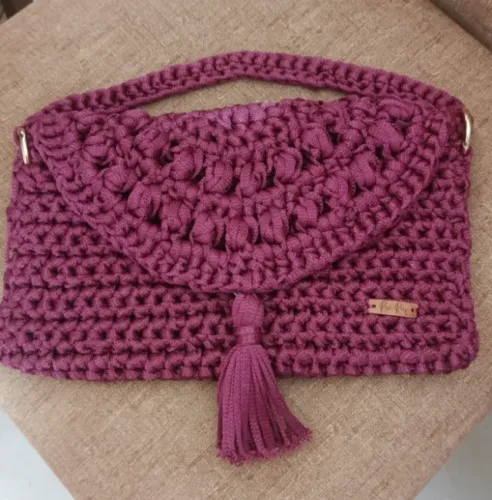 Bolsa de Crochê Artesanal Bordô Feita à Mão