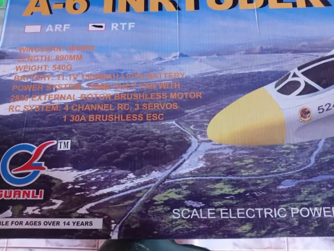 Aeromodelo INTRUDER A-6 EDF 70mm ARF (falta bateria)