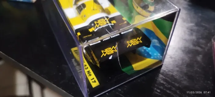 Miniatura Porsche 956 escala 1.43 Ayrton senna