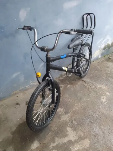 Bicicleta montadinha