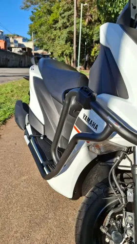 Protetor de carenagem Fluo 22 a 24