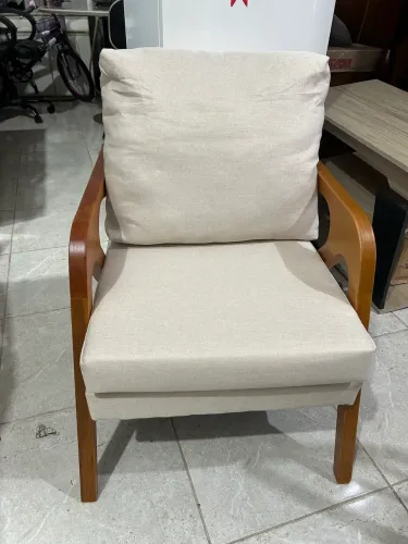 Poltrona decorativa linho bege