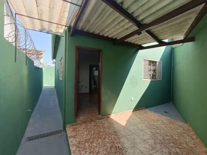 Casa com 2 dormitórios para alugar - Bom Retiro - Uberaba/MG