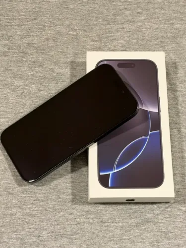 iPhone 16 Pro 1TB + capa nova na caixa