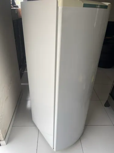 Geladeira cônsul fininha
