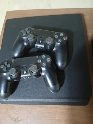 Ps4 slim