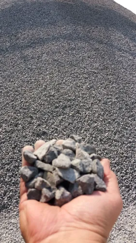 BRITAS E PÓ DE PEDRA