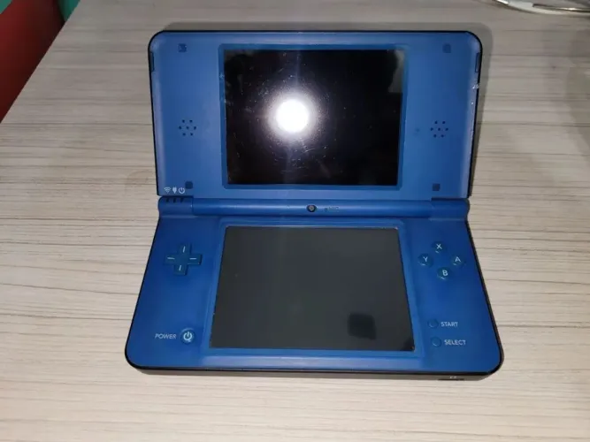 Nintendo DSI XL