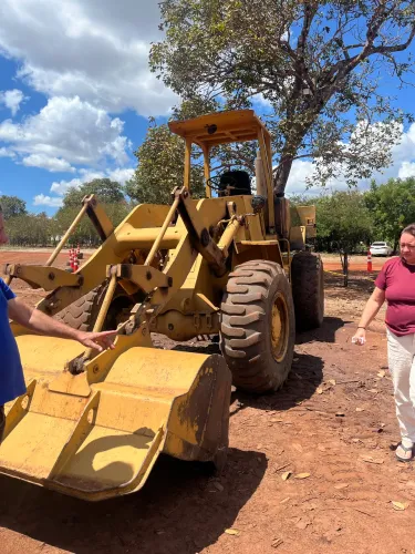 Carregadeira CAT 930T