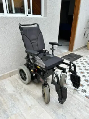 Cadeira de Rodas Motorizada Ottobock B400 Usada Impecável