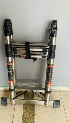 Escada telescópica dobrável multiuso de aço inoxidável 4.2mm prateado