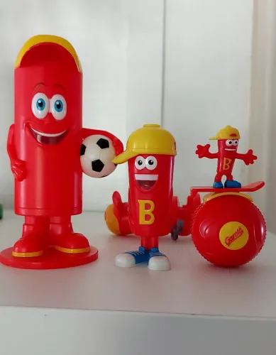 Bonecos Promocional Batom ( 4 bonequinhos)