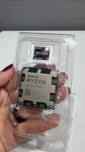 Processador AMD Ryzen 7 7700X AM5 - OEM