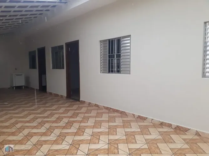 Casa disponível para locação em Vila Doutor Laurindo por R$ 1.300,00.