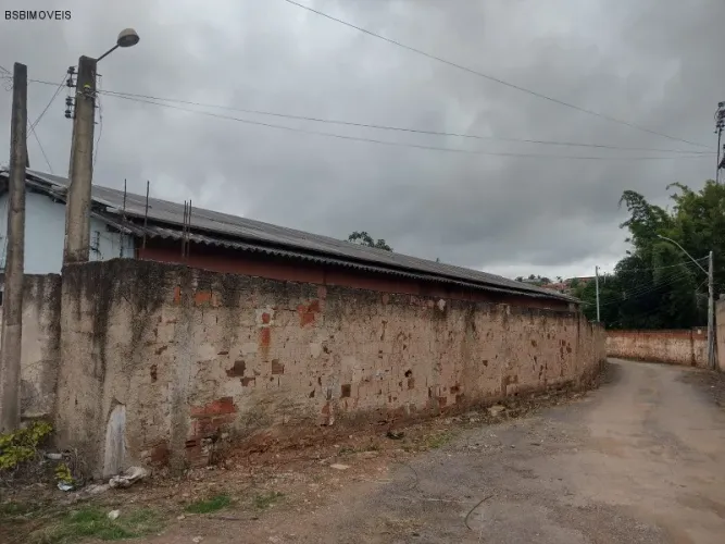 SHA conjunto 3 / terreno com 1.550m² / produção de energia solar/ terreno de esquina poten