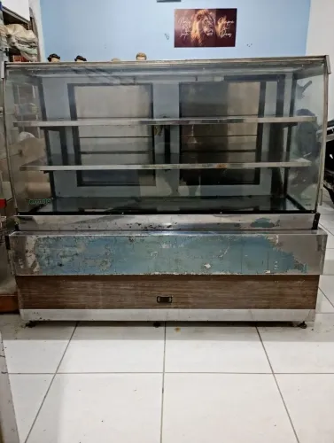 Vendo frizer vitrine gelado 1500