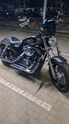 Harley Davidson 1200CB Modelo Custom