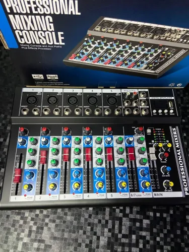 Mesa de Som 7 Canais Mixing Live PROFESSIONAL MIXING CONSOLE
