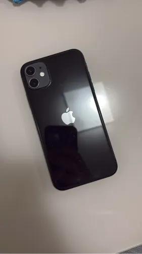 iPhone 11 - 64g - Sem detalhes