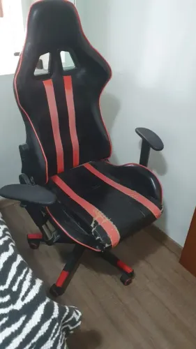 Cadeira gamer usada