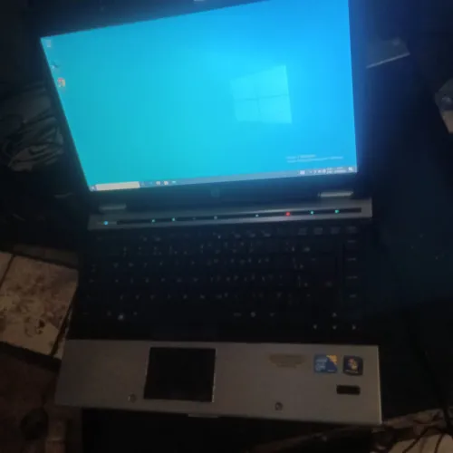 Notebook Hp i5 6 memória HD 320 GB funciona normal 