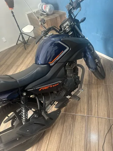 Yamaha Factor 2024 Troco por carro