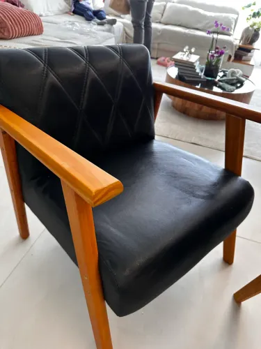 Poltronas e mesinha