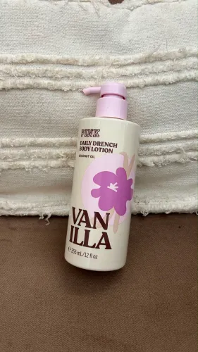 PINK Victoria?s Secret Daily Drench Body Lotion Vanilla 355ml - Lacrada