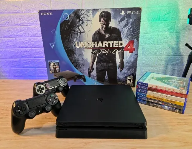 PlayStation 4 Slim | 2 Controles | 6 Jogos físicos