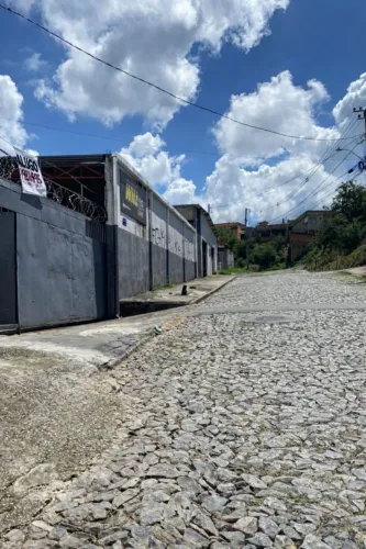 Galpão para alugar 200m² bairro esperança Justinópolis 