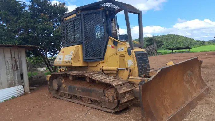 Trator de esteira d51 komatsu 