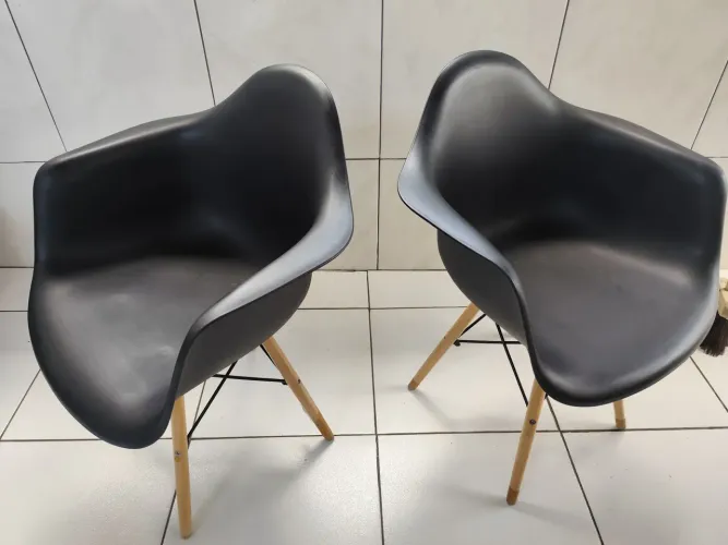 Vendo cadeiras de designer 