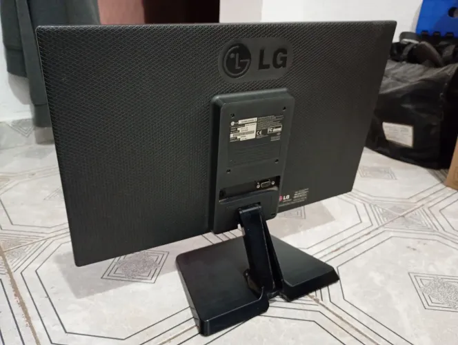 Monitor gamer LG (sem fonte)