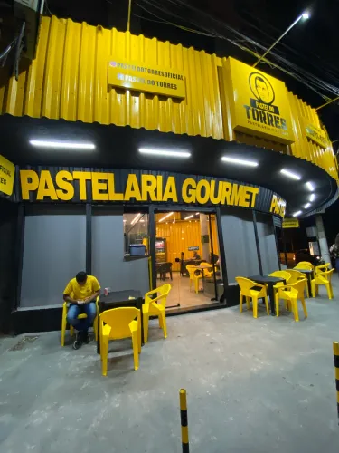 Passo ponto de pastelaria montada e faturando
