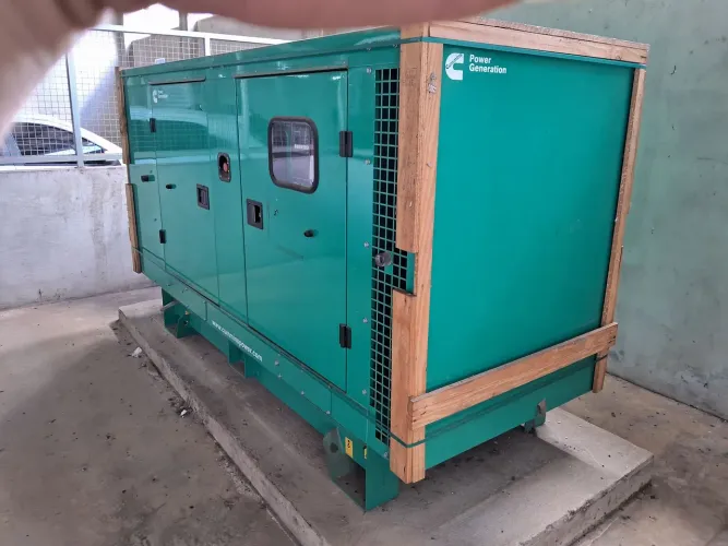 Gerador de energia 170 kva 220/380v trifásico diesel
