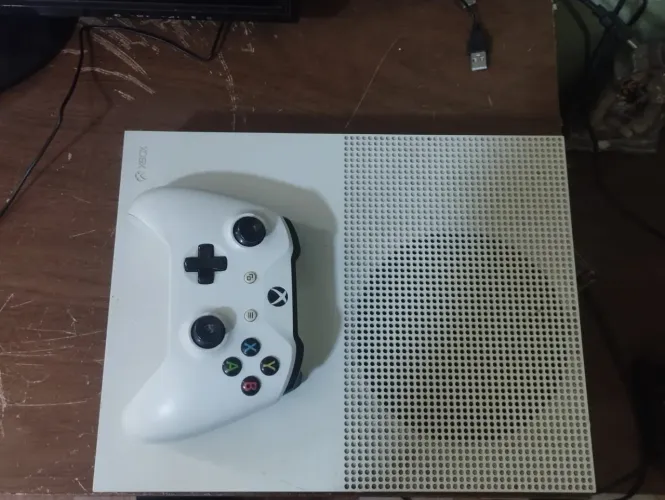 Vende se xbox one s completo envio com gta 5