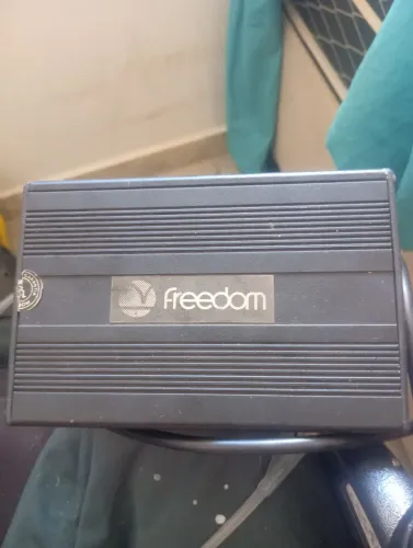 Carregador para cadeira de roda motorizada freedom