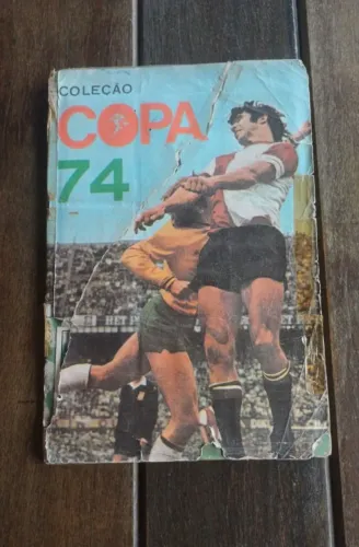 Álbum De Figurinhas Copa Do Mundo 1974 - Completo (usado)