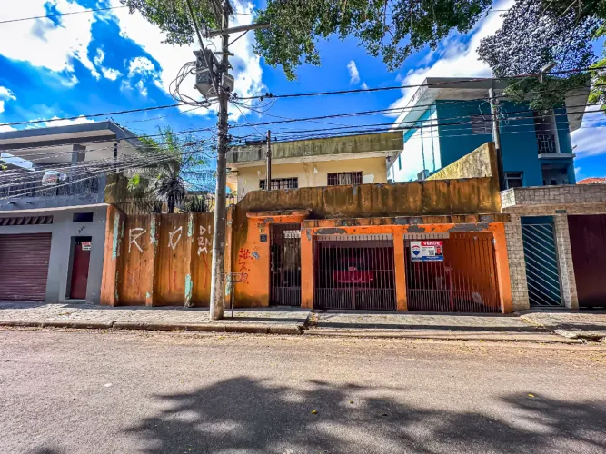 Terreno residencial para venda em Jardim Regina, 315m²
