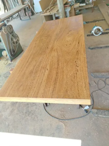 Mesa de angelim pedra 