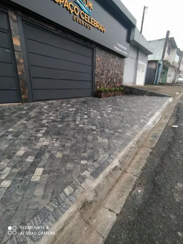 Pedreiro e instalação de pedras