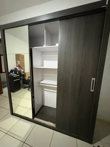 Guarda roupa usado - 3 portas