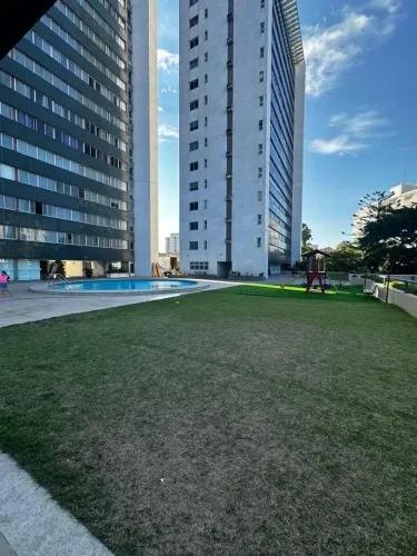 Uma das melhores vistas de Vitória. Edif. Belle Vue, 4 quartos, sol da manhã.